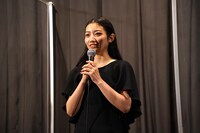 川島鈴遥