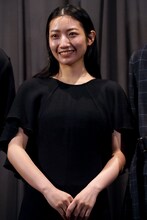 川島鈴遥