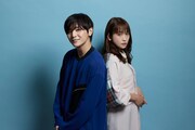 左から山田涼介、川栄李奈。