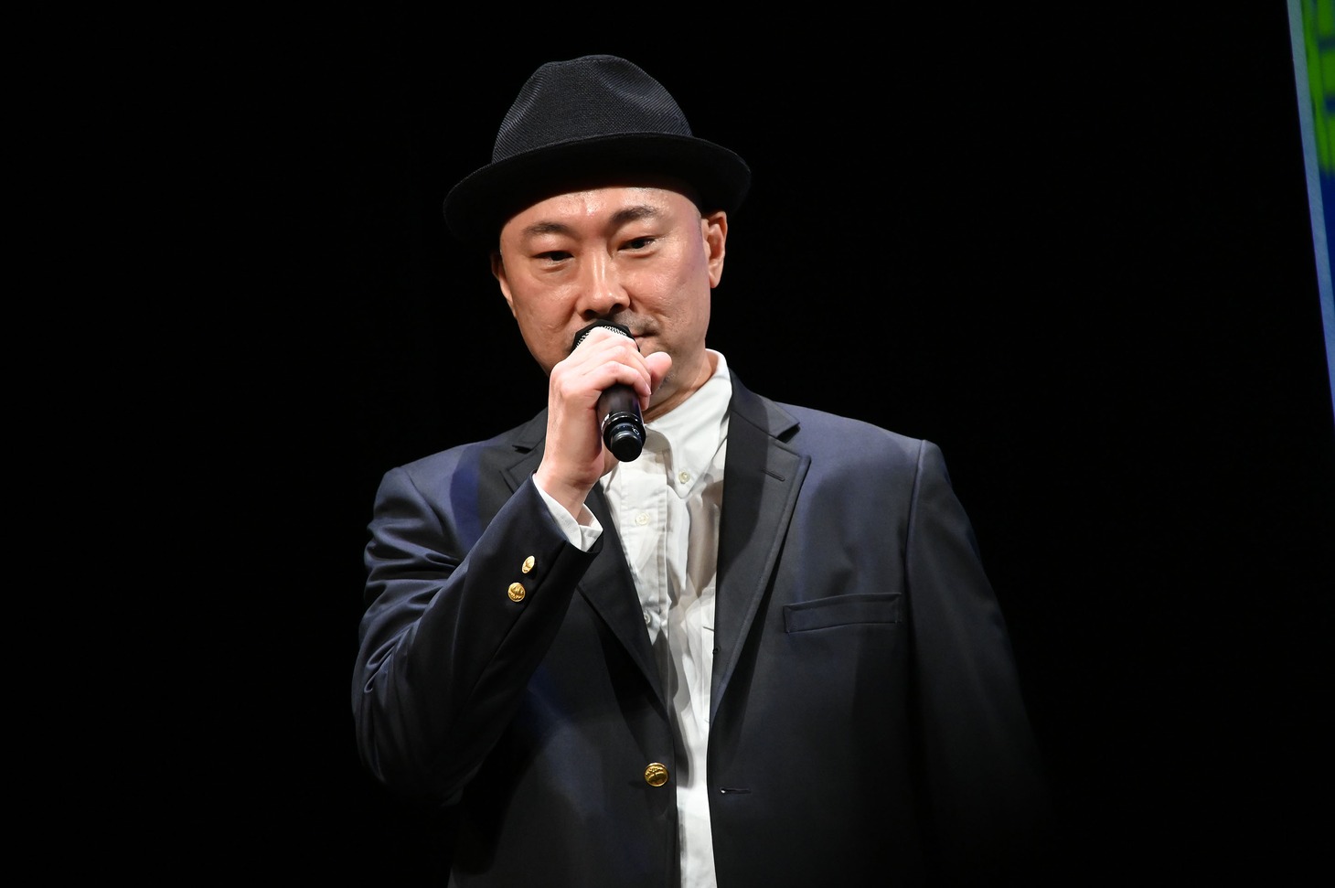 内田英治