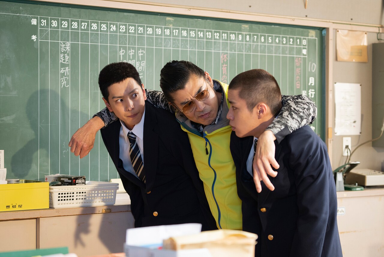 仲間に嘘をつかせるな、醍醐虎汰朗と黒羽麻璃央が叱られる「野球部に花束を」新映像