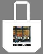 「アザー・ミュージック」限定オフィシャルレコードバッグのイメージ。