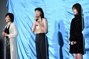 左から水野真紀、古川琴音、福本莉子。