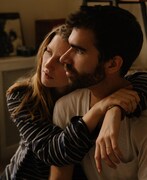 左からセリーヌ・ヘルド、ローガン・ジョージ。