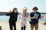 「さかなのこ」メイキング写真。左からのん、さかなクン、沖田修一。