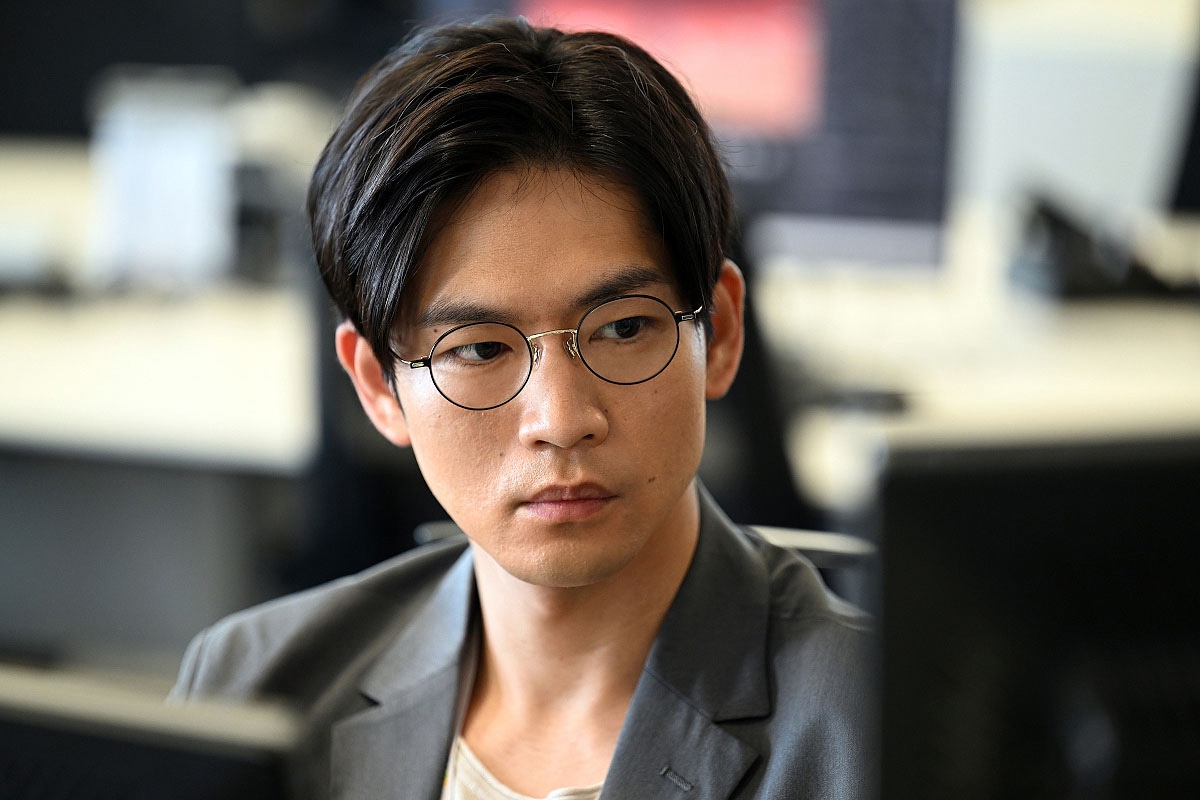 松下洸平演じる菅生隼人。 (c)TBS