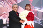 左から池田秀一、名塚佳織。