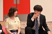 左から星乃夢奈、佐藤瑠雅。