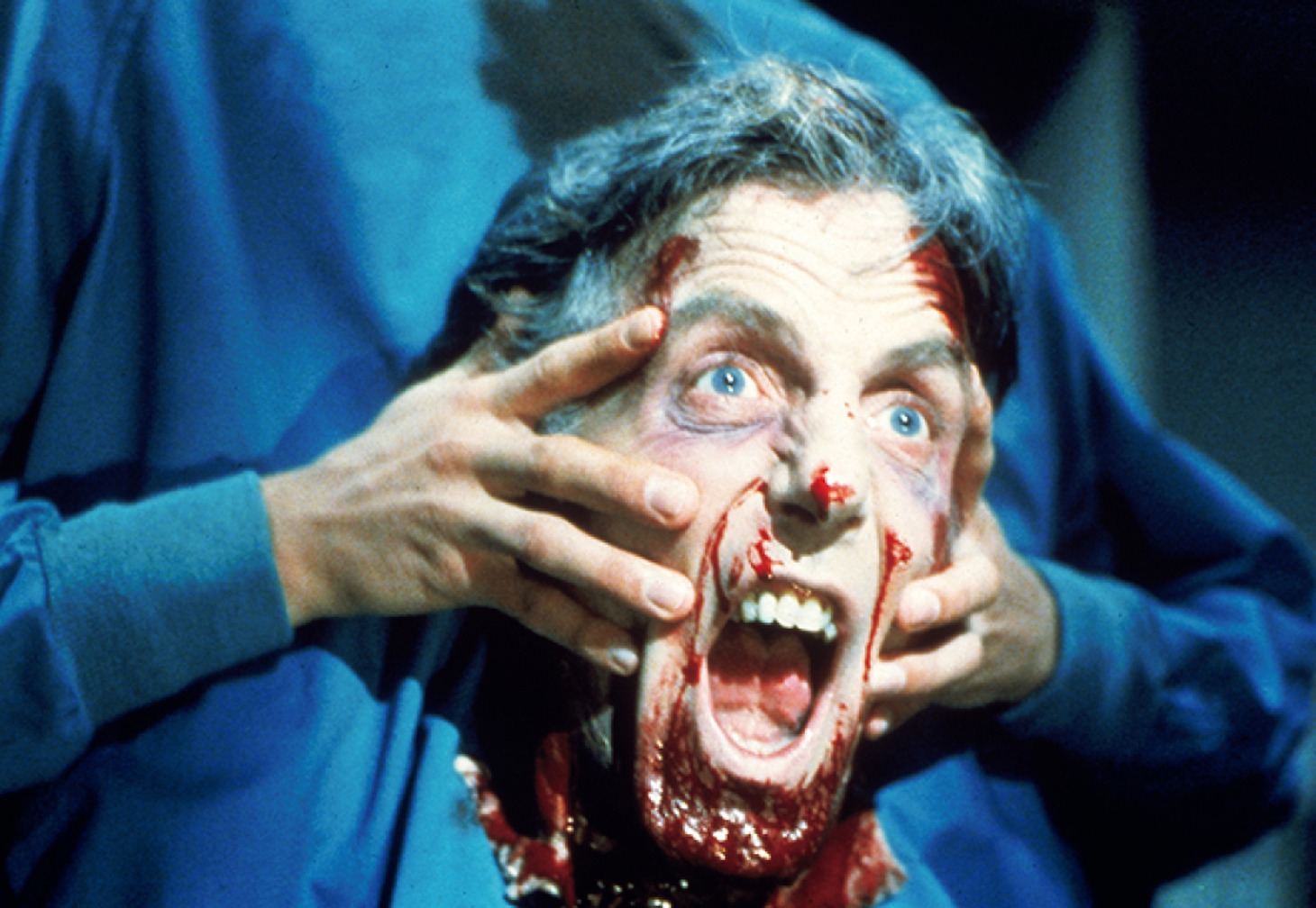 「ZOMBIO 死霊のしたたり」 RE-ANIMATOR (c)1985 RE-ANIMATOR PRODUCTIONS, INC. ALL RIGHTS RESERVED “RE-ANIMATOR” IS A REGISTERED TRADEMARK OF RE-ANIMATOR PRODUCTIONS, INC.