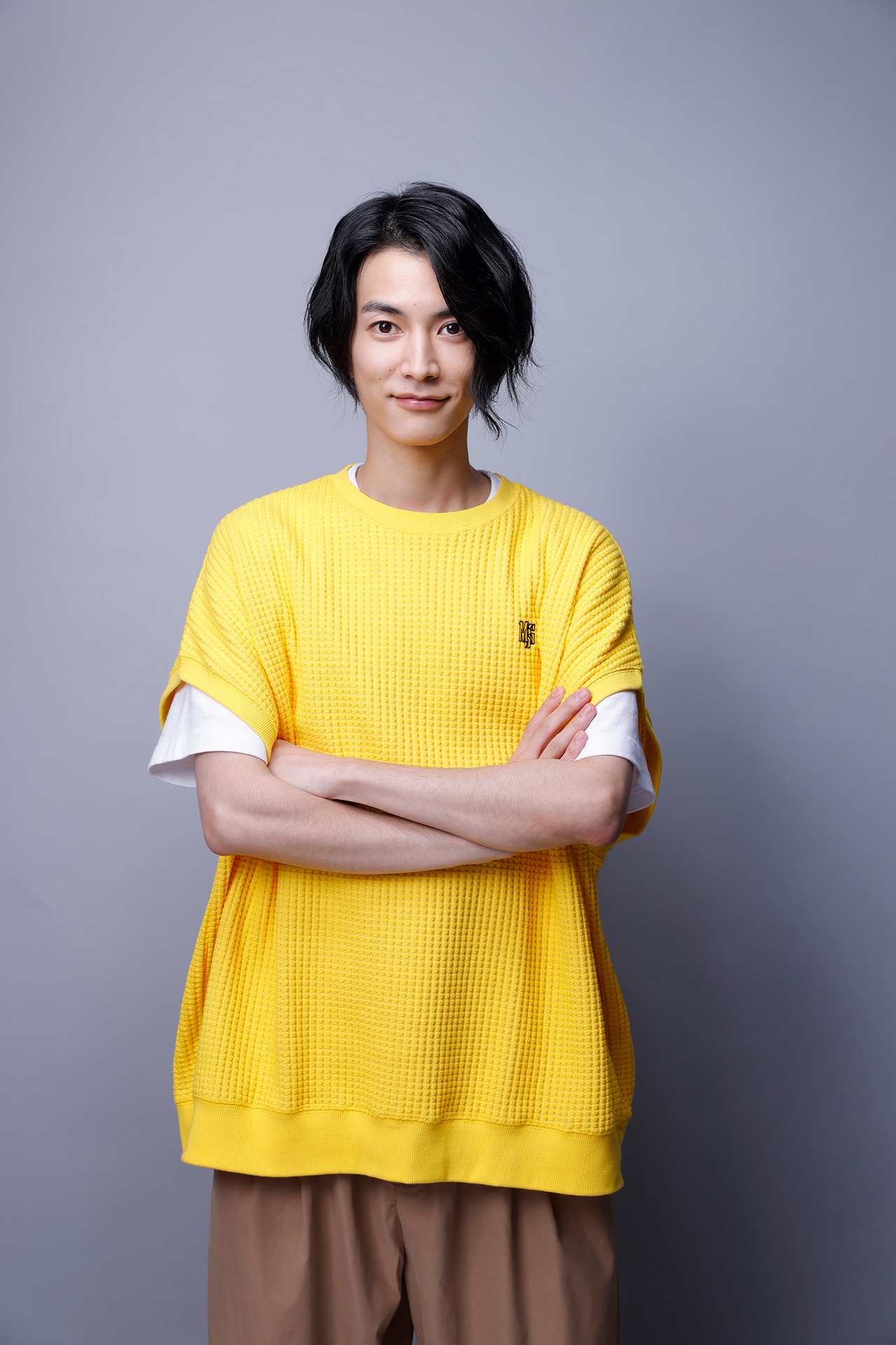 新堂龍也を演じる渡邊圭祐。