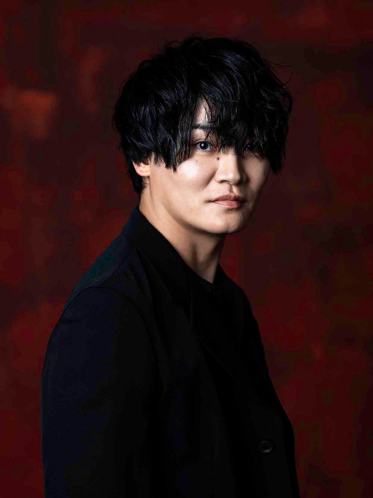 細谷佳正