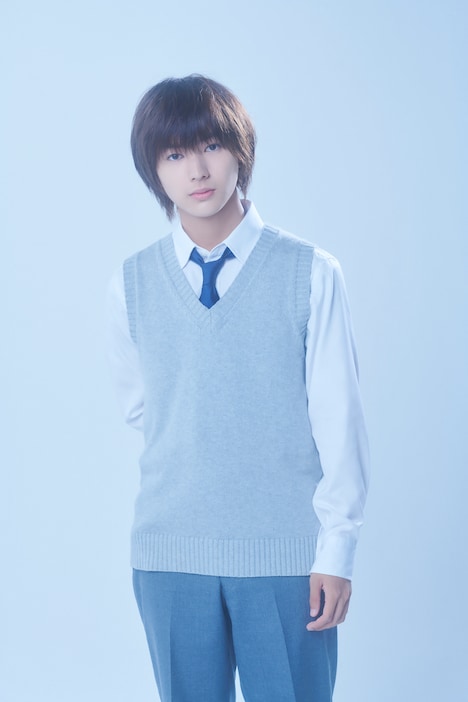 黒瀬令児を演じる荒木飛羽。