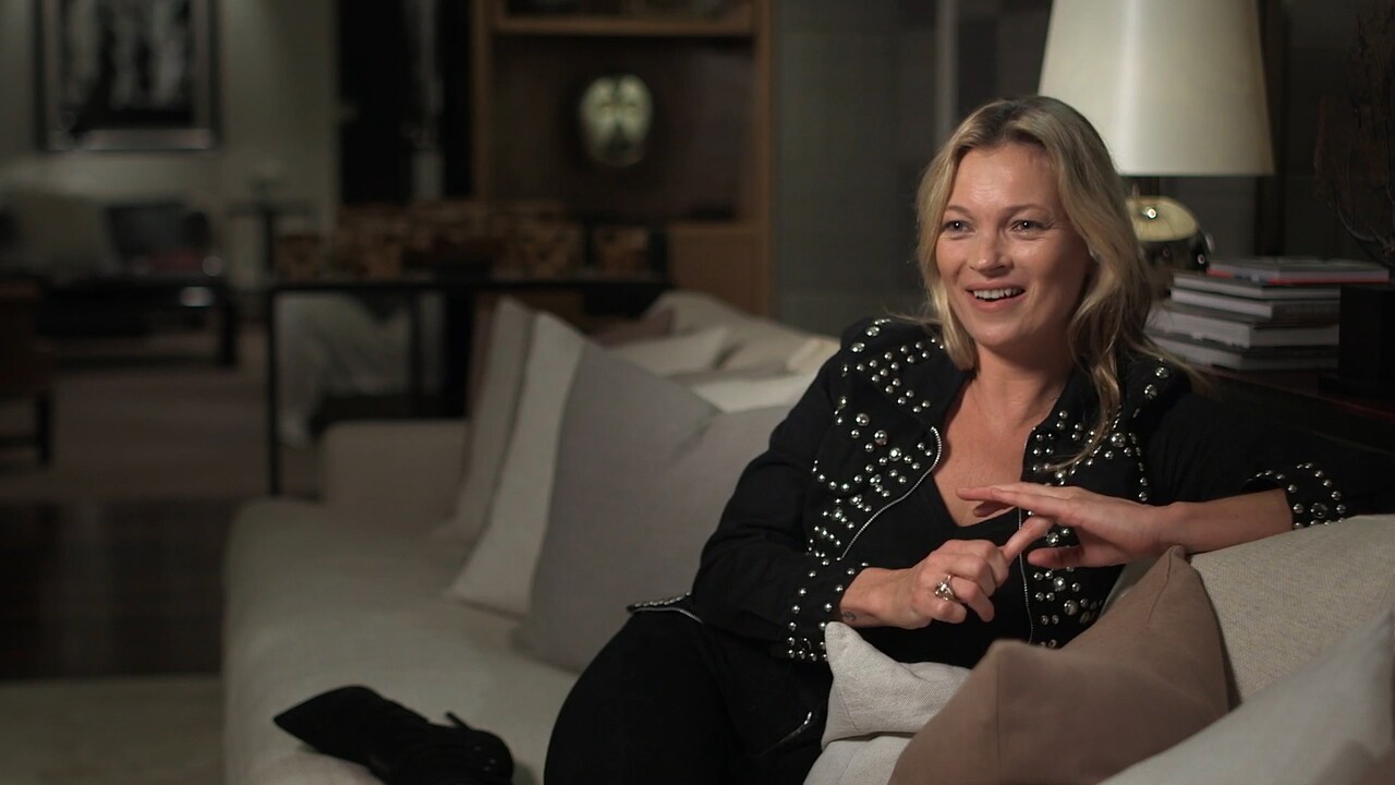 「メイクアップ・アーティスト：ケヴィン・オークイン・ストーリー」より、ケイト・モス。