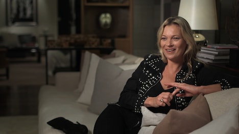 「メイクアップ・アーティスト：ケヴィン・オークイン・ストーリー」より、ケイト・モス。