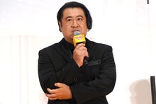 小手伸也
