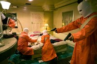 「グッバイ・クルエル・ワールド」