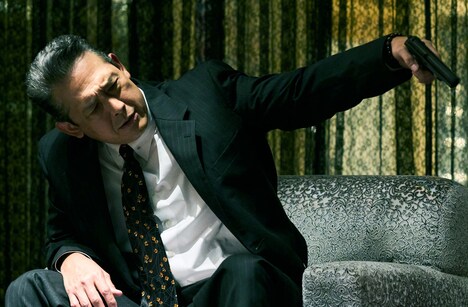 「グッバイ・クルエル・ワールド」新場面写真