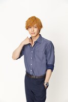 更田元気役の猪塚健太。