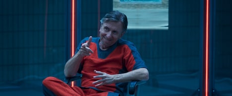 「シー・ハルク:ザ・アトーニー」より、ティム・ロス演じるエミール・ブロンスキー。