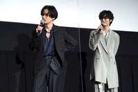 左から川村壱馬、塩野瑛久。