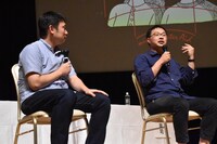 左から濱口竜介、深田晃司。