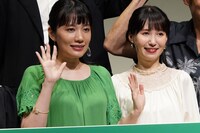 左から小宮一葉、花澄。