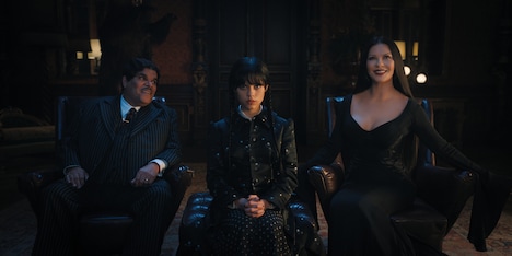 「ウェンズデー」 Cr. Vlad Cioplea/Netflix (c) 2022