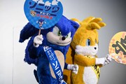 左からソニック、テイルス。