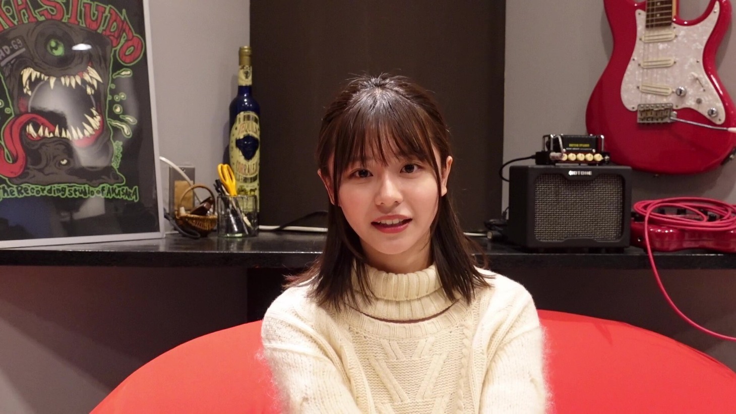 浅倉唯「Riot in bloom」MVメイキングより。