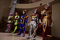 「仮面ライダージャンヌ＆仮面ライダーアギレラ withガールズリミックス」新場面写真