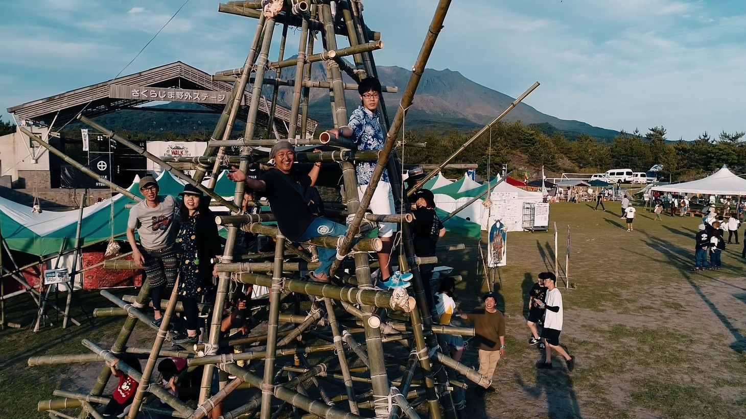「素晴らしき日々も狼狽える」