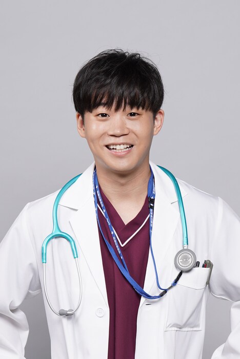 冴木裕也役の矢本悠馬。