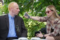 「クリエイション・ストーリーズ～世界の音楽シーンを塗り替えた男～」新場面写真