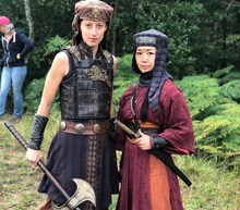 「オールド・ガード」の撮影に参加した大島遥（右）。