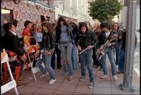 「ロックンロール・ハイスクール」新場面写真