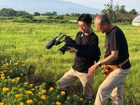 「紅花の守人 いのちを染める」