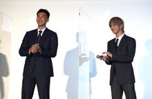 左から竹内涼真、横浜流星。