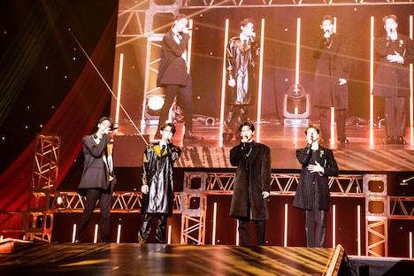 左からDew、Bright、Win、Nani。