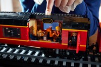 「レゴ(R)ハリー・ポッター ホグワーツ特急 －コレクターズエディション」使用イメージ。