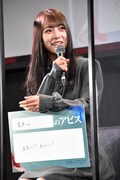 荒木飛羽の印象を「エモい！ チルい！」と話す北野日奈子。