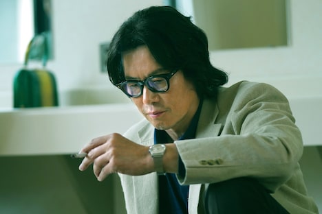 「あちらにいる鬼」より、豊川悦司演じる篤郎。