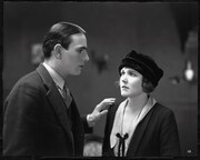 「巴里の女性」