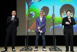 左から坪倉由幸、宇崎竜童、阿部サダヲ。