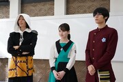 左から犬飼貴丈、山田杏奈、萩原利久。