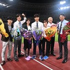 綾野剛が「オールドルーキー」撮了で監督と抱き合う、芳根京子らキャストも思い語る