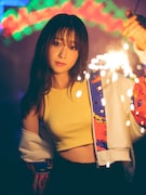 高橋ひかる写真集「Adorable」より。(撮影:柴田フミコ / 集英社)