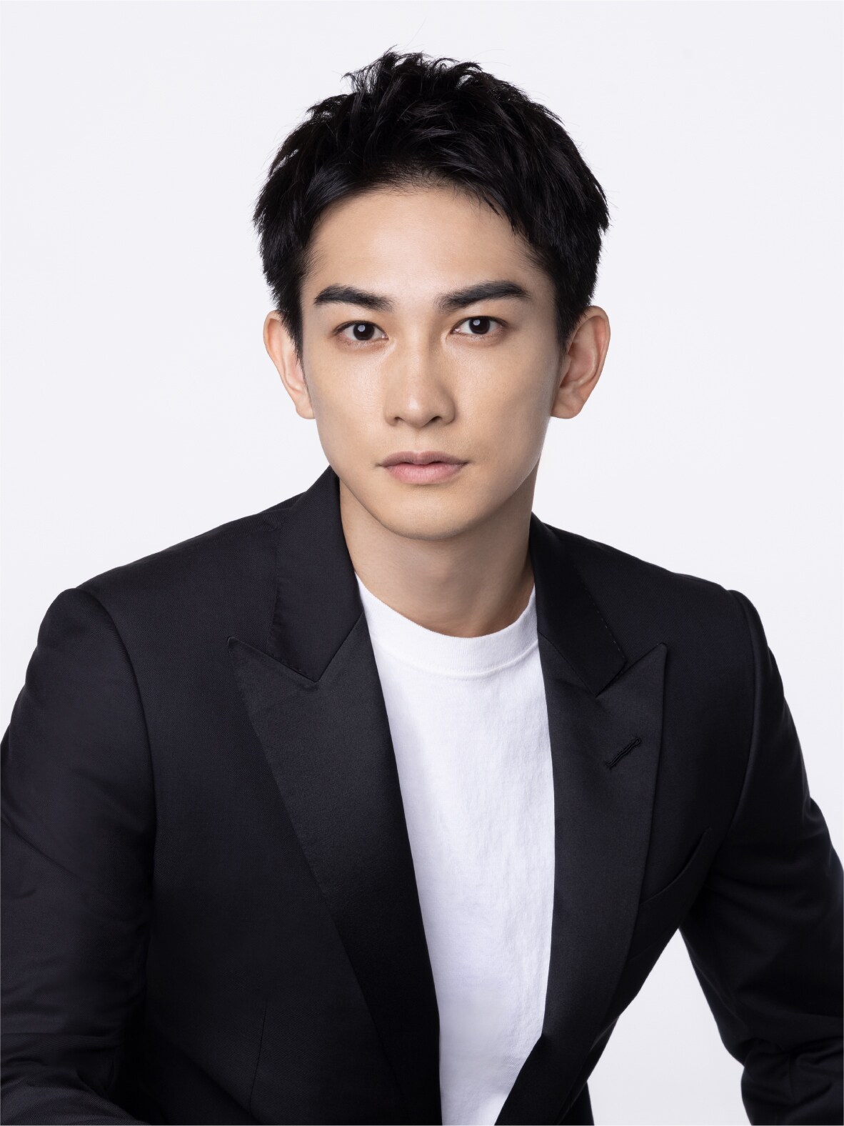 町田啓太と玄理が結婚「互いを応援し合える心強いパートナー」