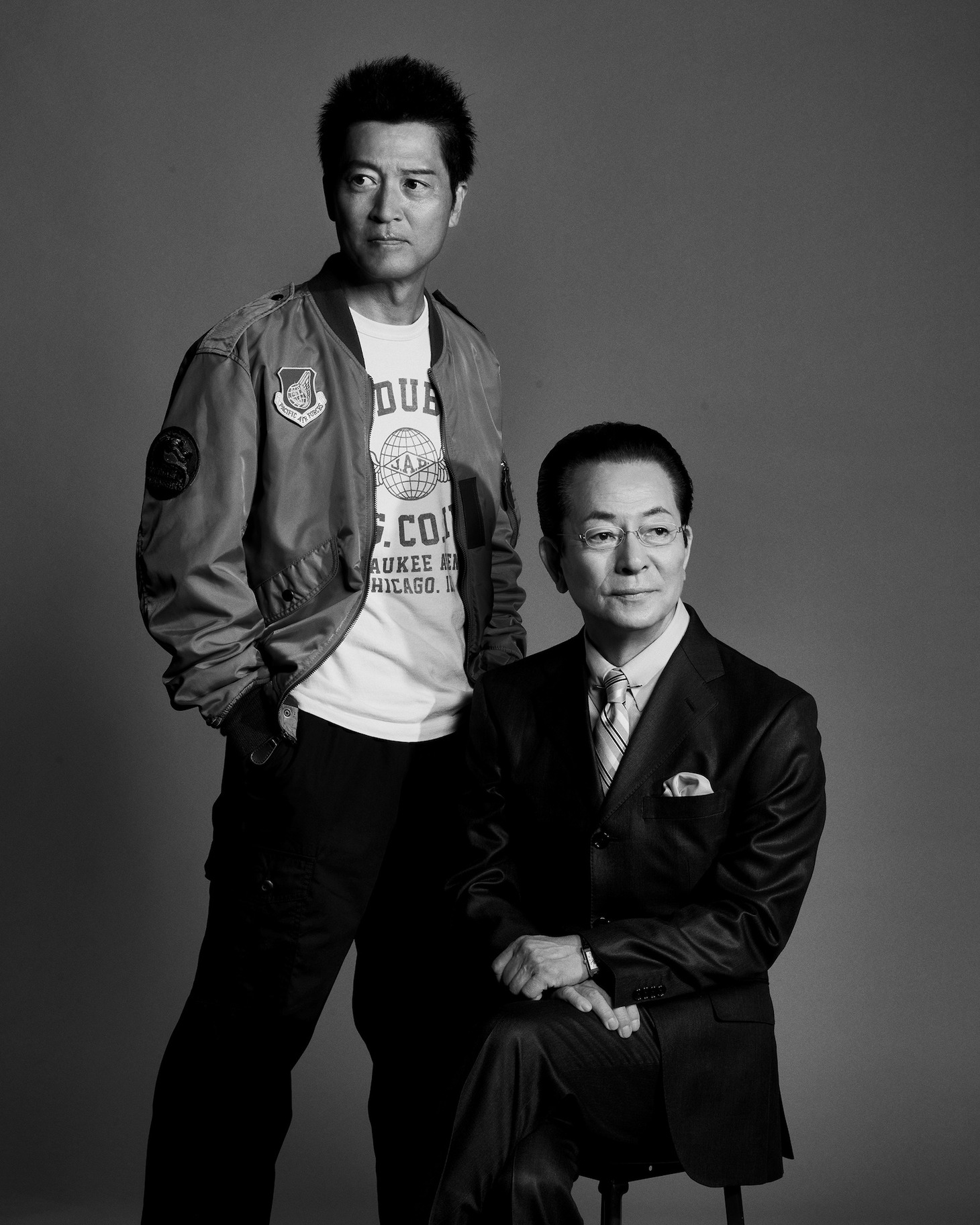 左から寺脇康文、水谷豊。