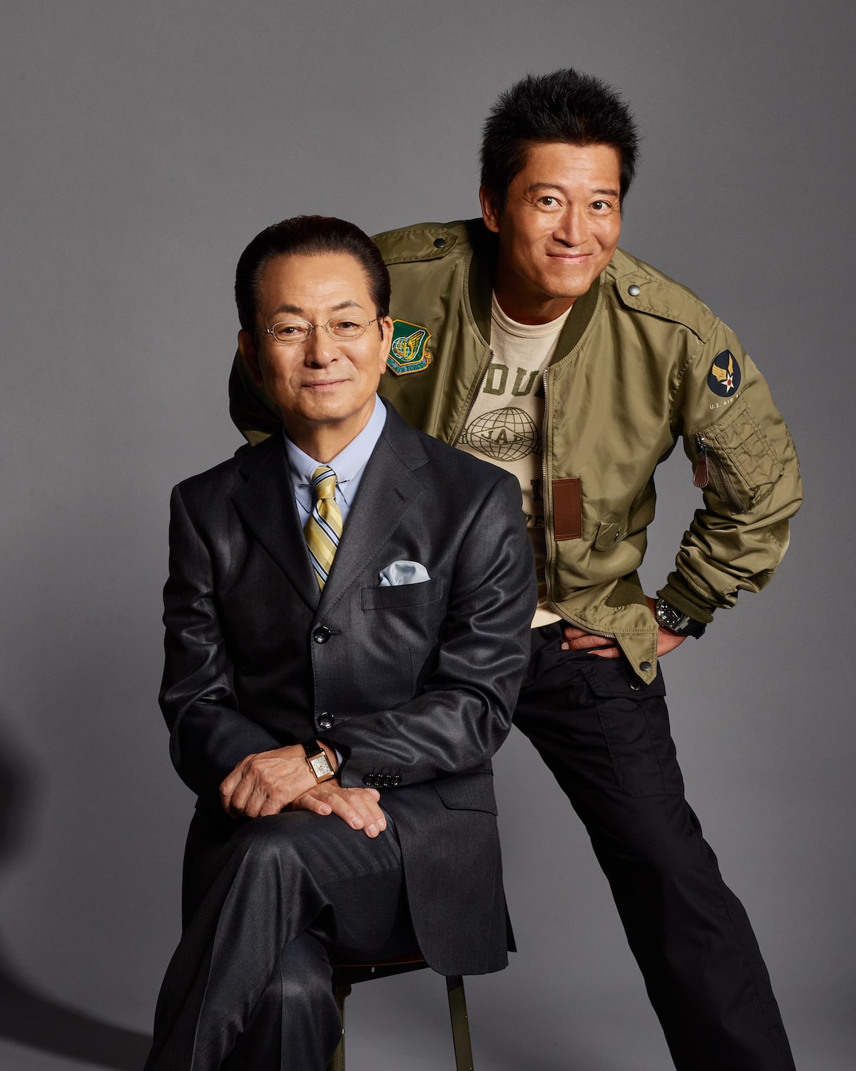 水谷豊 & 寺脇康文 たくしあげる 直筆サイン色紙 & 「相棒」特命調書
