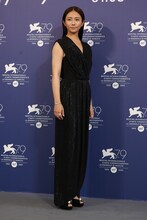 第79回ヴェネツィア国際映画祭公式フォトコールに参加した木村文乃。(c)Kazuko Wakayama